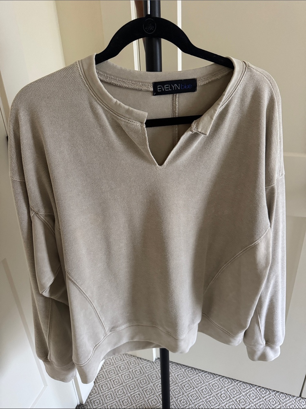 Evelyn Blue Cream Split Neck Relaxed Sweatshirt Sweater | Size M